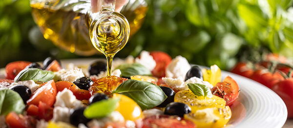 salad-oil-tomato